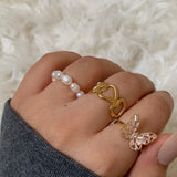 Girly Pearly Ring